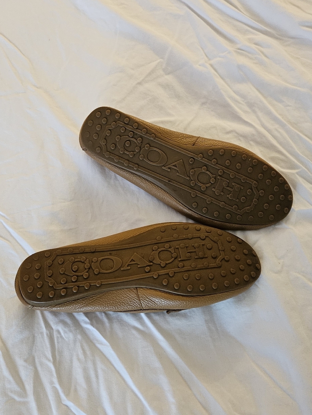 Coach Women’s Brown Pebbled Leather Loafers with Gold Plaque, Size 10 - Picture 3 of 3